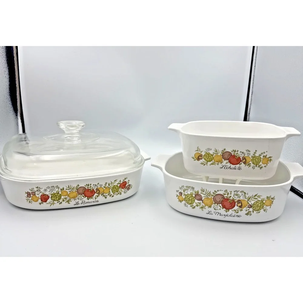 Spice of Life Corning Ware  Collectible Set A-1.5-B,‎ A-2-B, A-10-B/Lid 4 pieces
